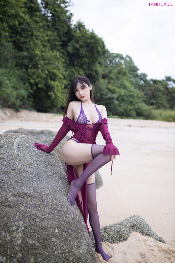 陆萱萱  [XiuRen]高清写真图 2024.08.15 No.9021 陆萱萱 丝袜美腿第22张图片